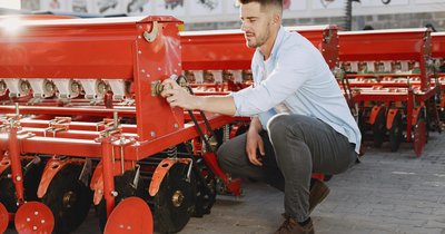 Przegląd techniczny maszyn - harmonogram prac sezonowych